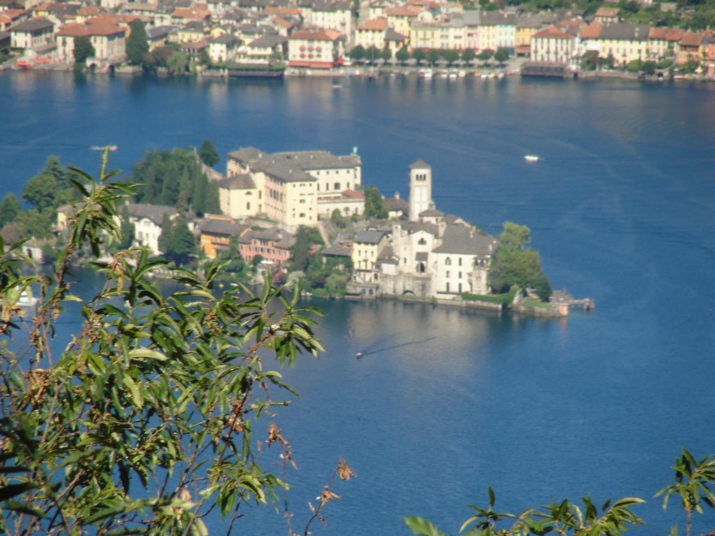Appartamento Ginetta Madonna Del Sasso Camera foto